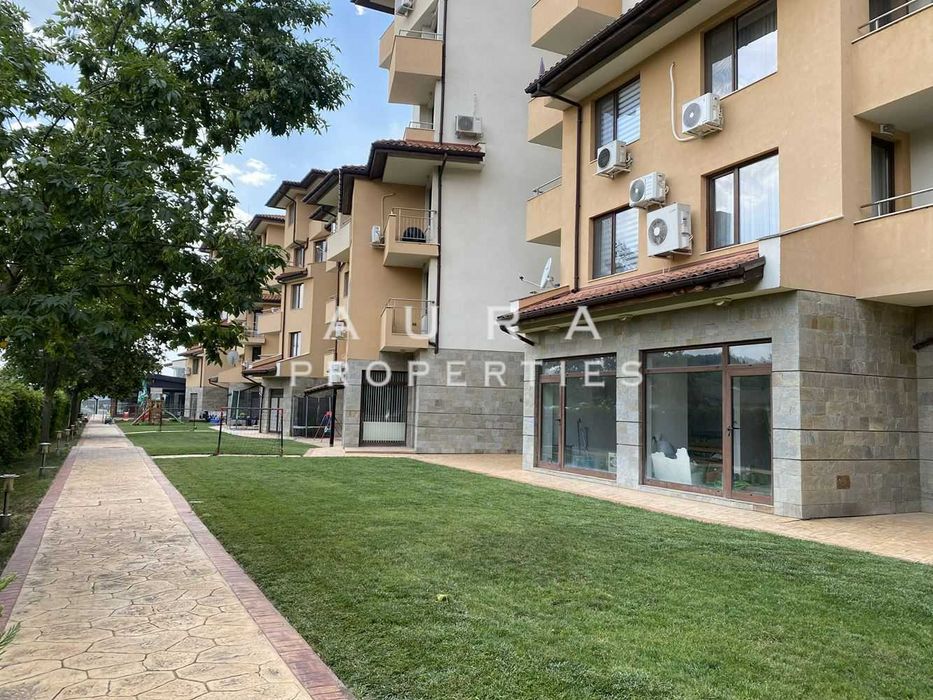 Продава се Тристаен апартамент в Разград, Васил Левски - 103 кв.м за 1065 €/кв.м - Снимка #1