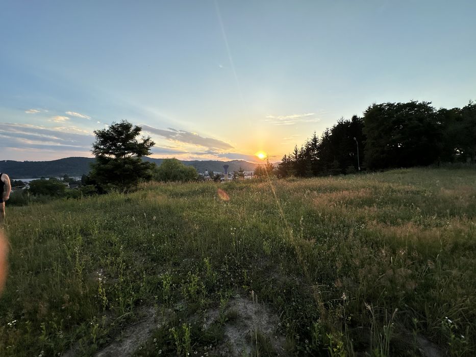 Loturi de teren Pucioasa zona linistita cu vedere panoramica