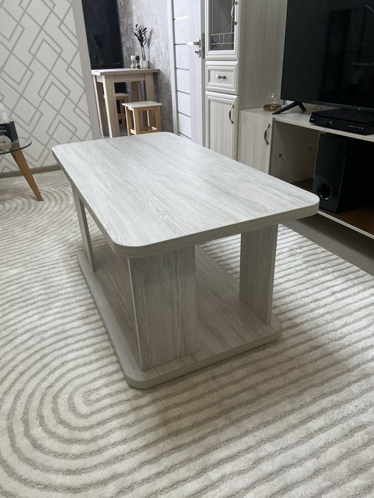 Журнальный столик