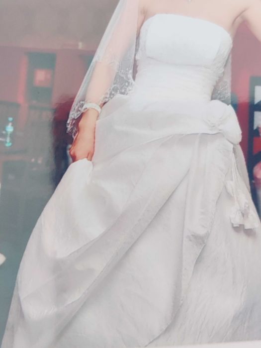 Rochie mireasa mărimea S fara mâneci și fără bretele