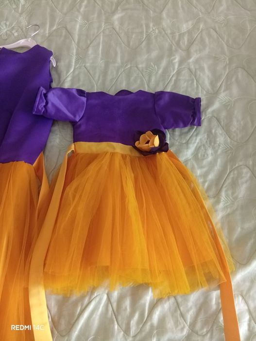 Продам платье мама и дочь.