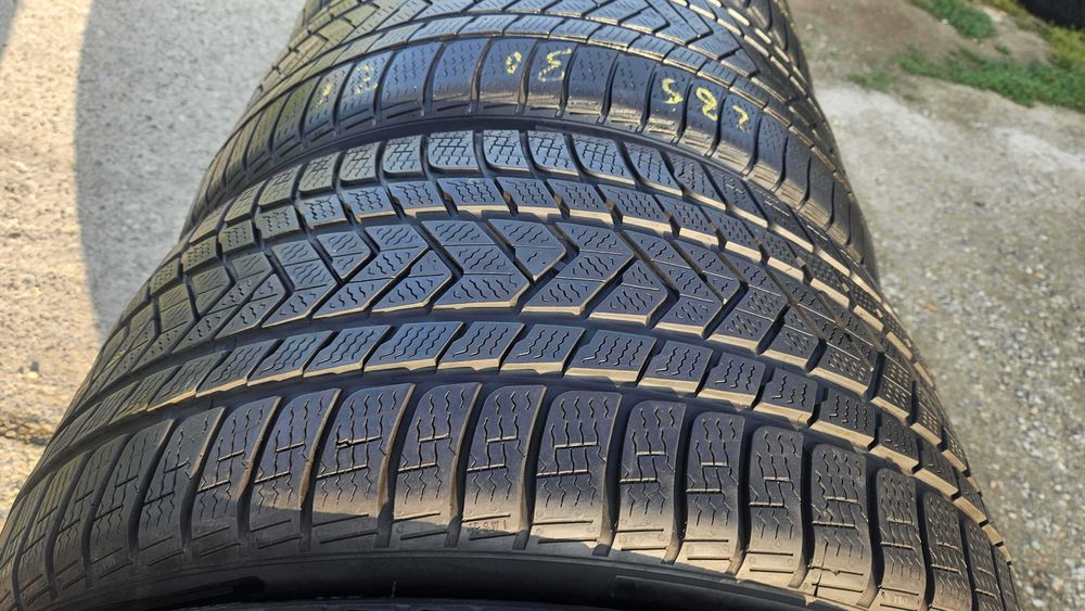 285/30 R21 • Iarna • Pirelli Sottozero 3 100W | 4 buc | Pret/buc