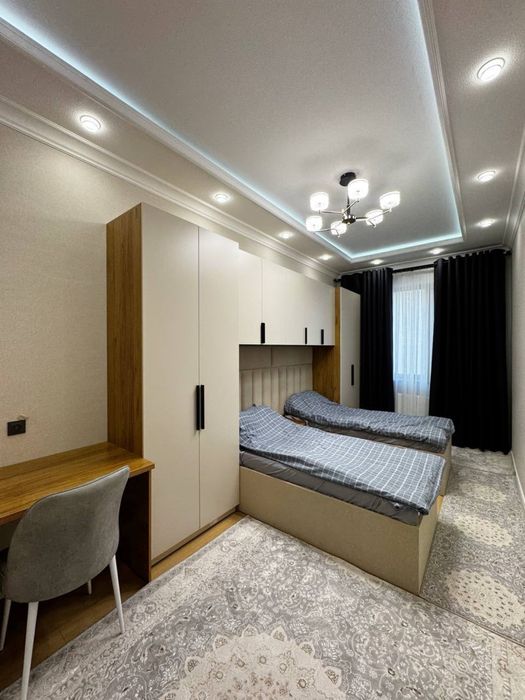 Продается 3х комнатная шикарная кв. 95м2. Вокзал.