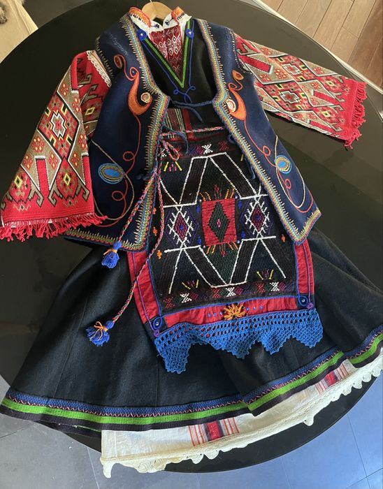 Авторска народна носия едвнична бройка