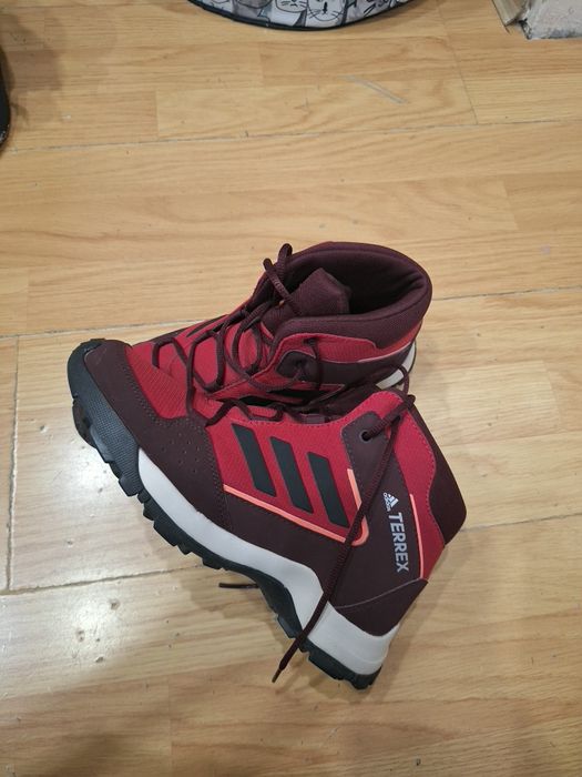 Туристически Adidas Terrex бордо
