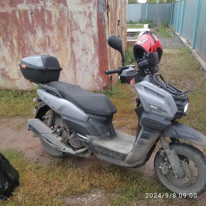 Продам скутор танк про