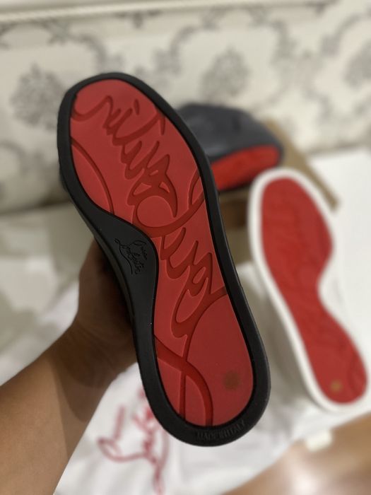 Christian Louboutin обувки