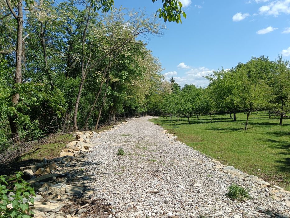 Парцел в регулация 650 кв. м. гр. Ябланица