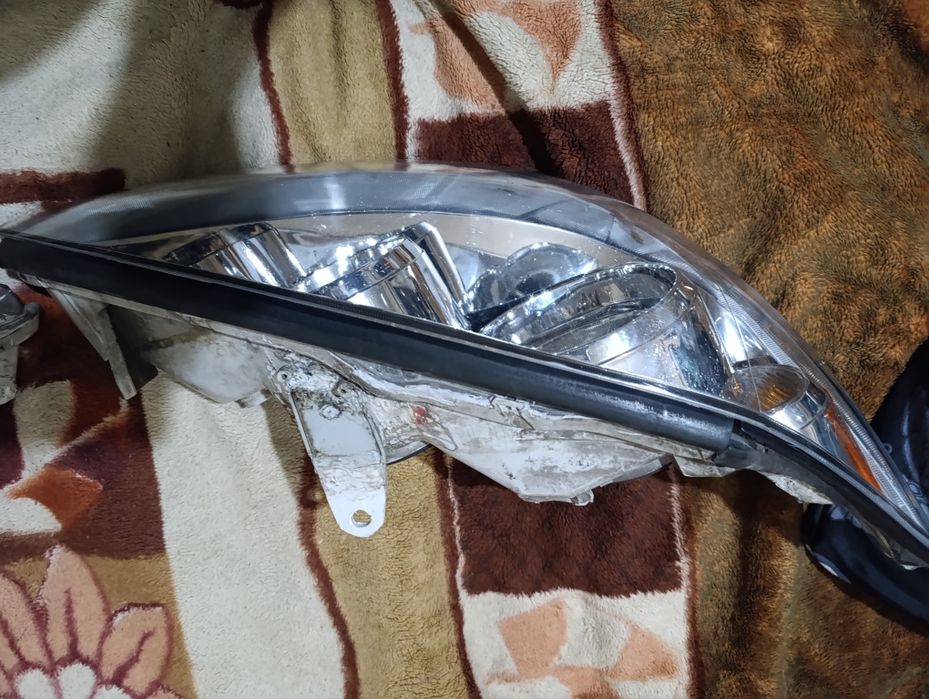 Фары на Тойота Камри 35
