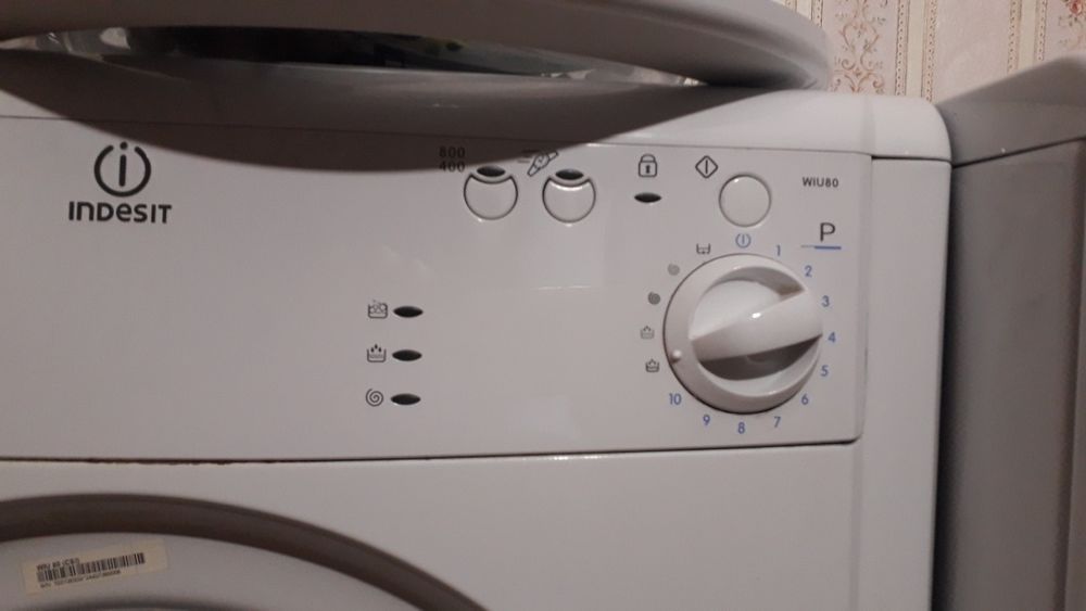 Б/у два стиральные машины  на запчасти