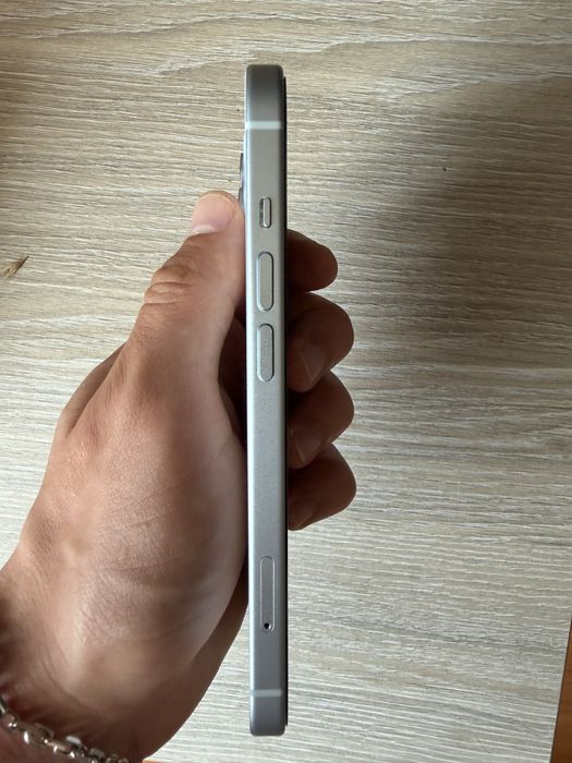 Iphone 15 128 GB impecabil