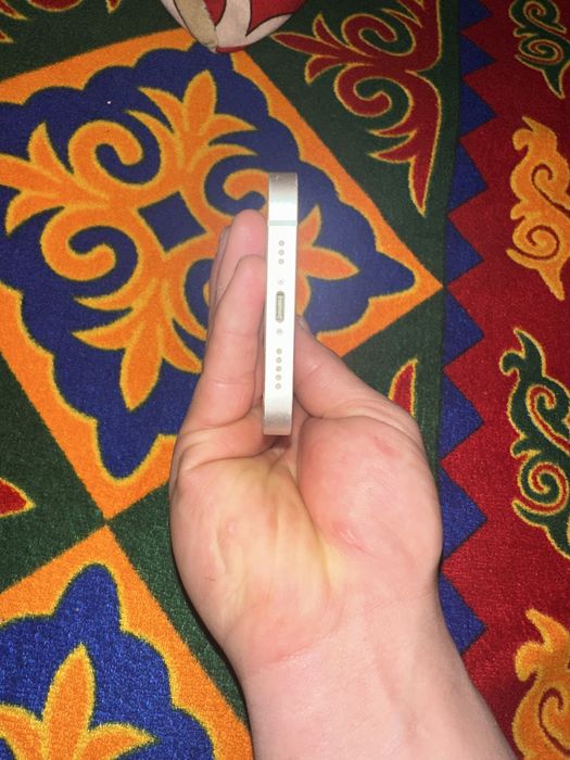 iPhone 13 гарантия