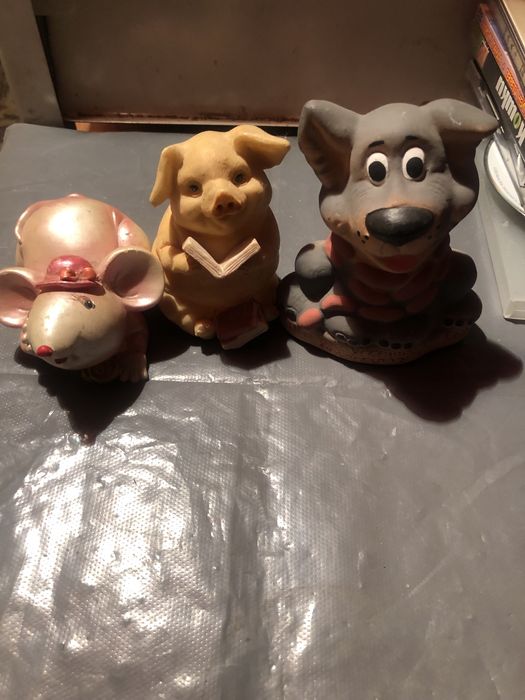 Статуэтки статуэтки