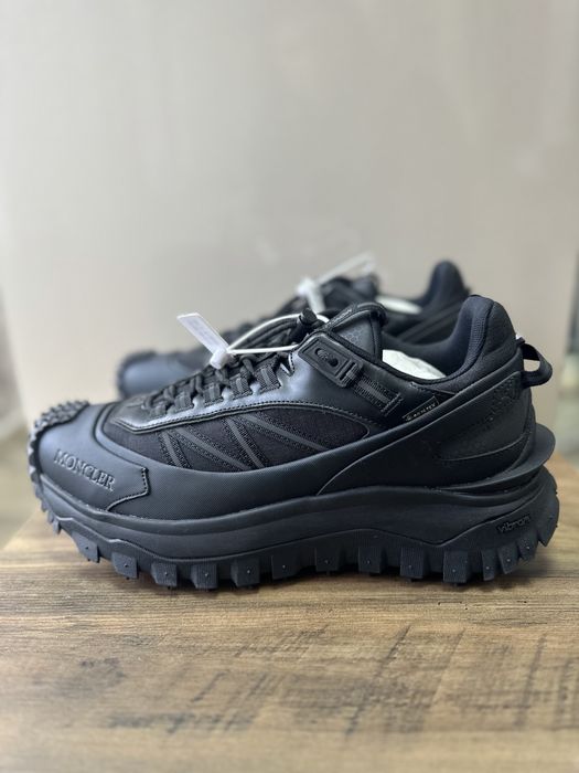 Мъжки обувки Moncler