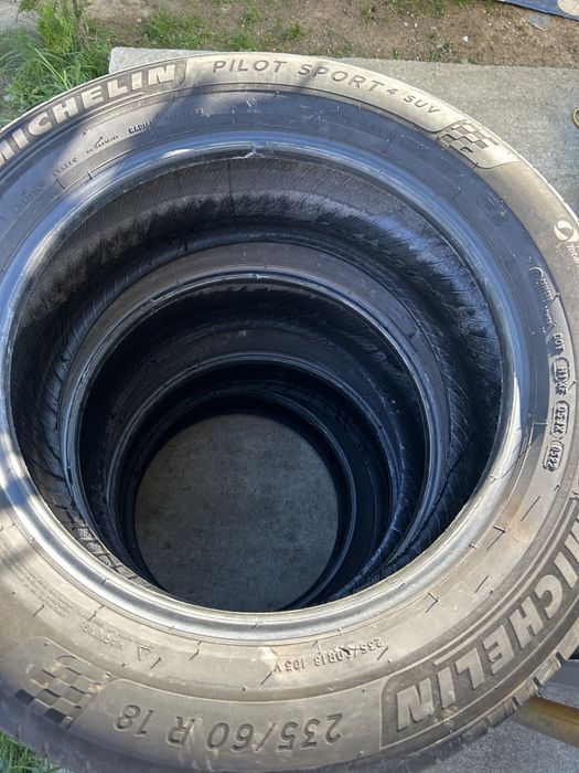 235 60 18 Michelin pilot 4 vara dot 2022