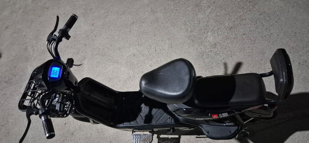 Скутер SK 8 500W