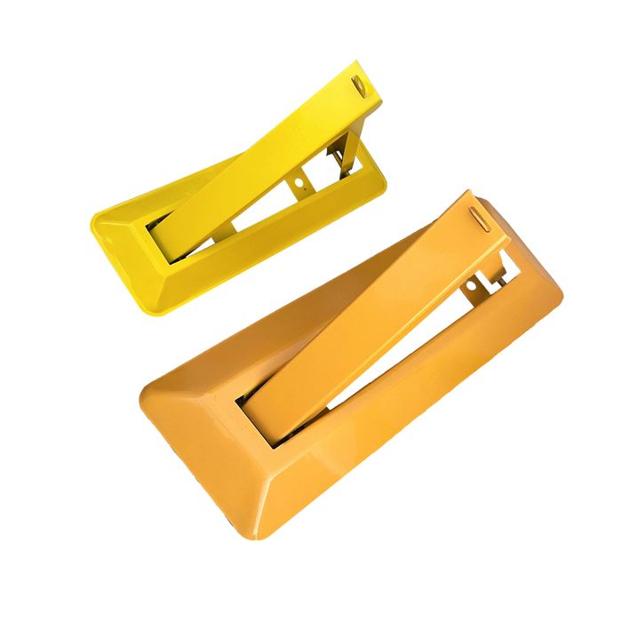 Триъгълна паркинг скоба