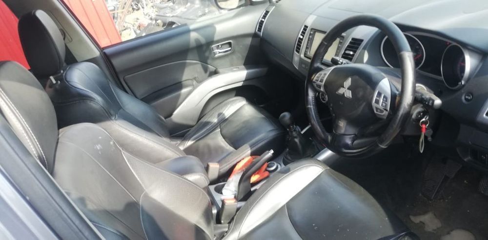 bare portbaj longitudinale praguri prag racitor gaze debitmetru aer parasolare plafoniera torosuri Mitsubishi Outlander 2 motor  2.0 di-d 140cp dezmembrez dezmembrari 4007