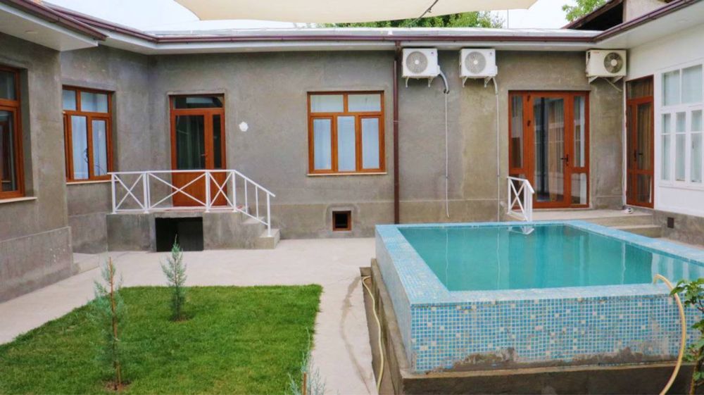 Uchastka sotiladi