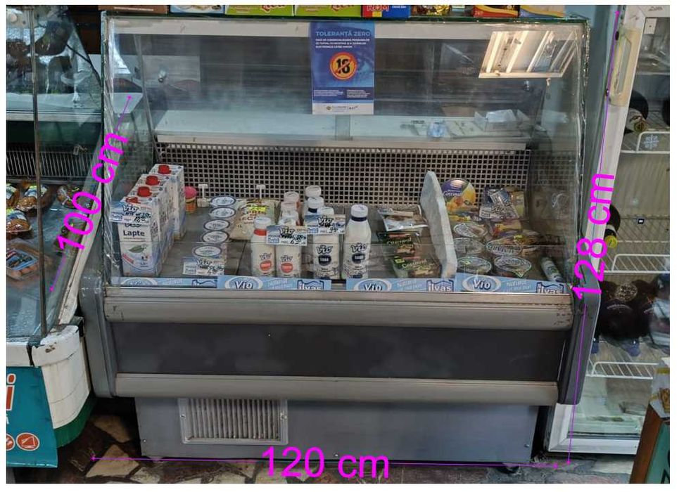 Vitrine frigorifice magazin alimentar