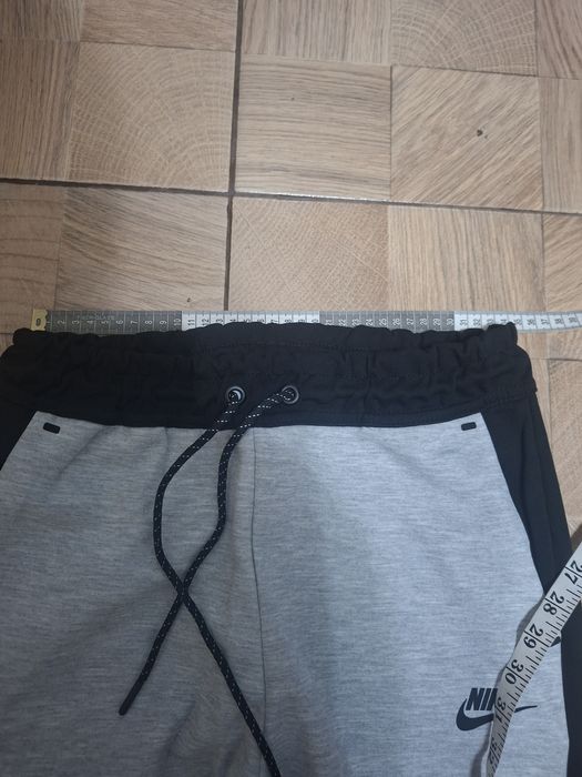 Trening Nike pentru copii,nou cu etichetă,negru și gri,pentru 13/14 ani