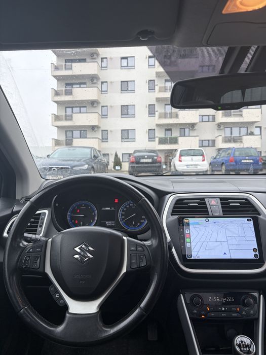 Vand Suzuki S Cross   4x4