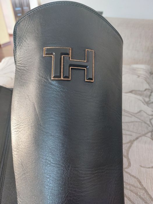 Продам сапоги демисезонные Tommy Hilfiger 40 размер