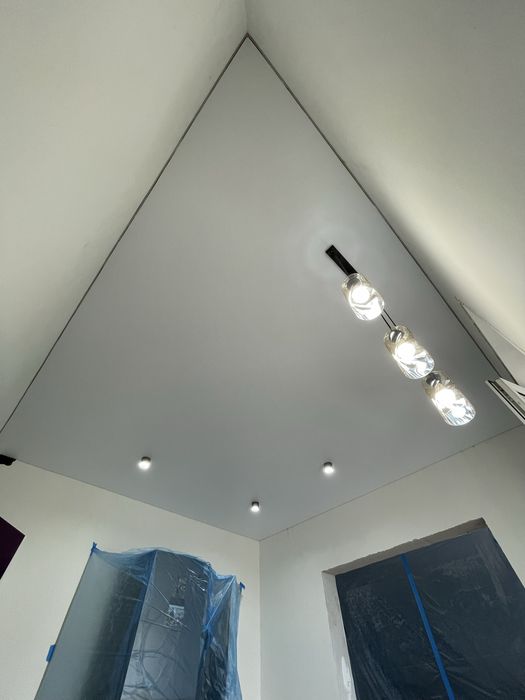 Натяжные потолки