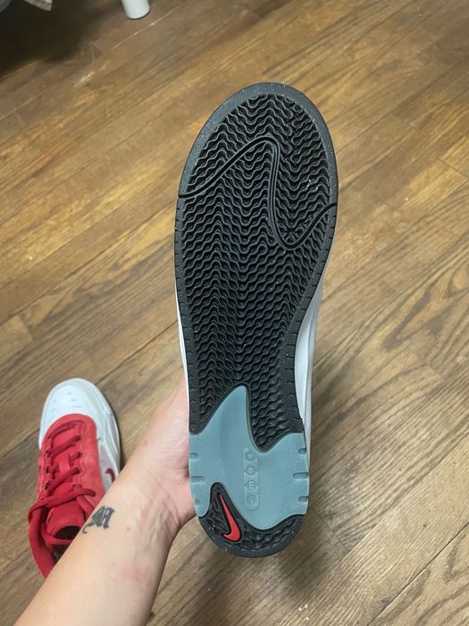 Nike SB Air Max Ishod 2 (White Varsity Red)