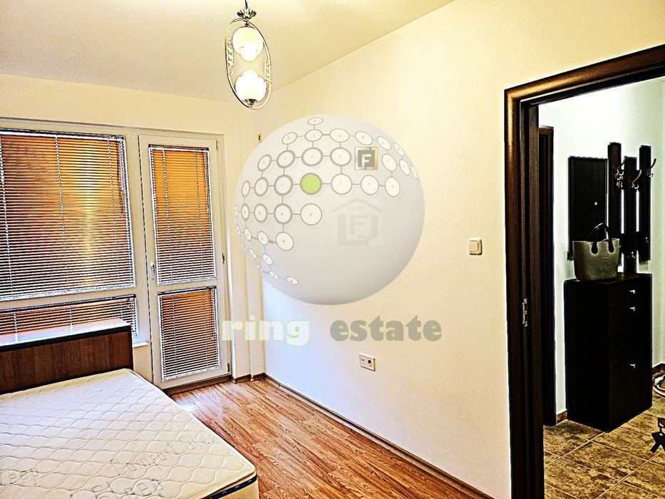 Обзаведен тристаен ДОМ в малка бутикова сграда, в района на Х-л Санкт