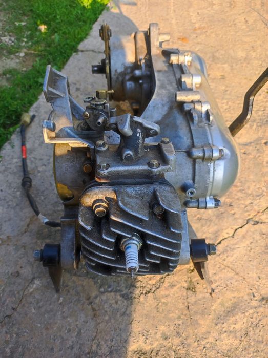 ATV 125 cm Și 2 Motoare De Scuter