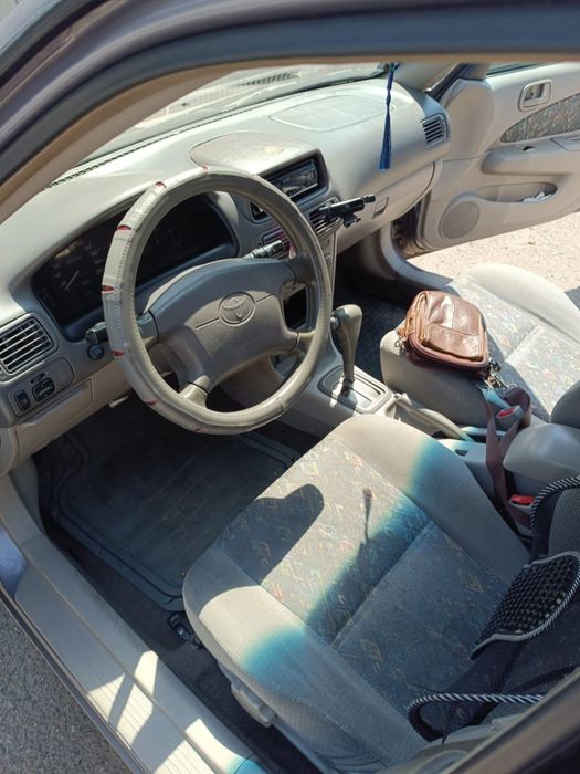 Продается Toyota Corolla 1.3L