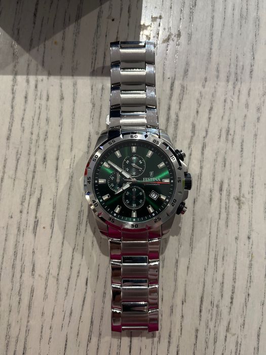 Часовник Festina