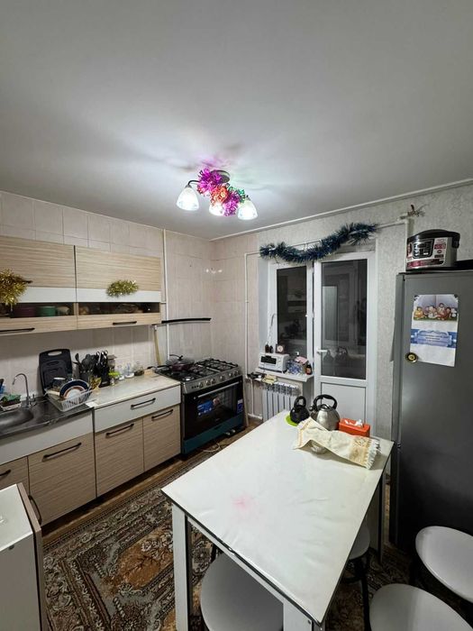 Продам 3 комн . О.Кошевого