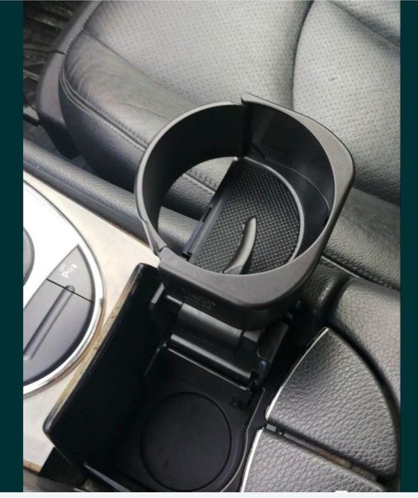 Поставка,стойка за чаши за Мерцедеc W203,W204,W205,W211,W212,W213,W219