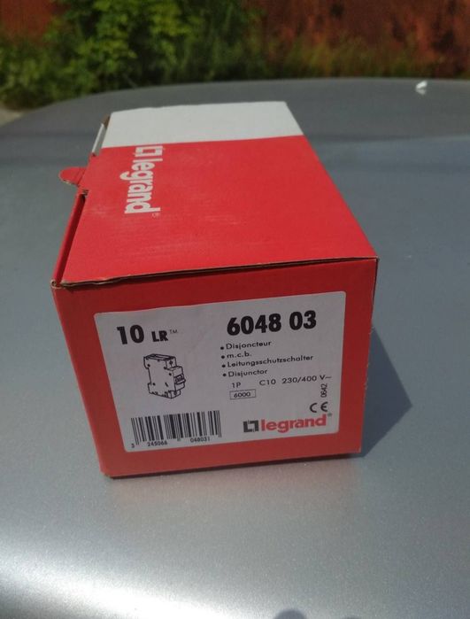 Legrand 10A. Автоматический выключатель