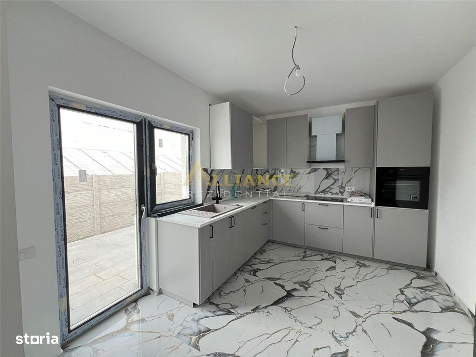 Casa Individuala P+M - 4 camere - Pompa de Caldura-Panouri Solare