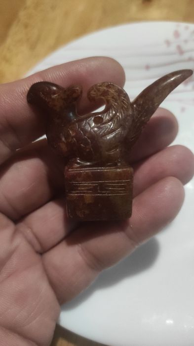 Нефрит статуэтка