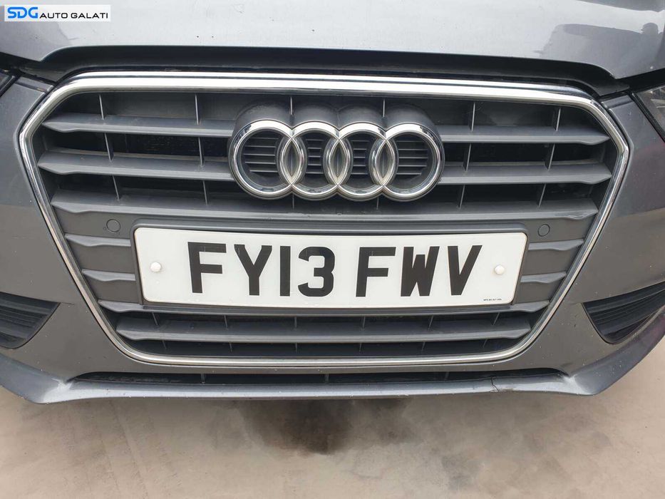Grila cu Sigla Emblema de pe Bara Spoiler Fata cu Locas Senzori Parcare Audi A4 B8 B8.5 FL Facelift 2012 - 2015 [Q2432]