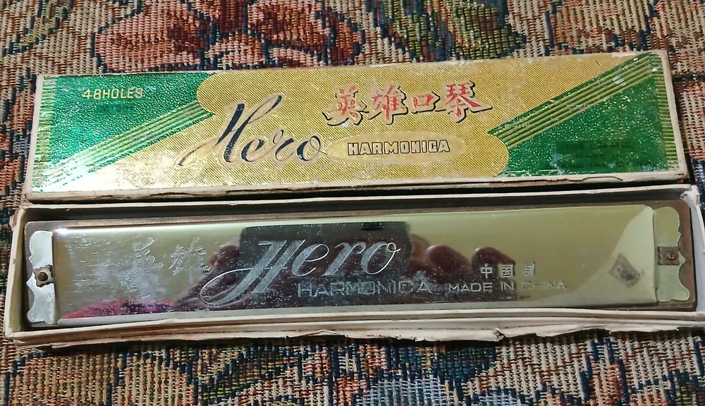 Vând urgent 2 buc muzicuta