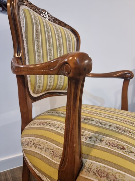 2 scaune model vintage lemn masiv