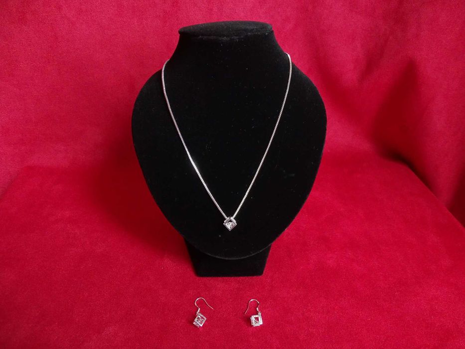 Посребрени бижута