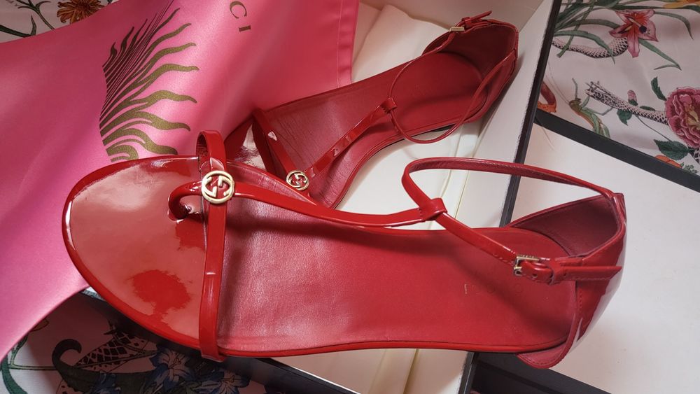 Gucci  сандали 37. 1/2