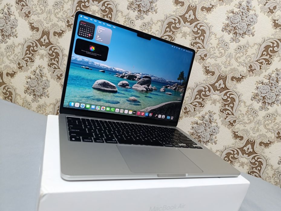 MacBook Air M2 sotiladi