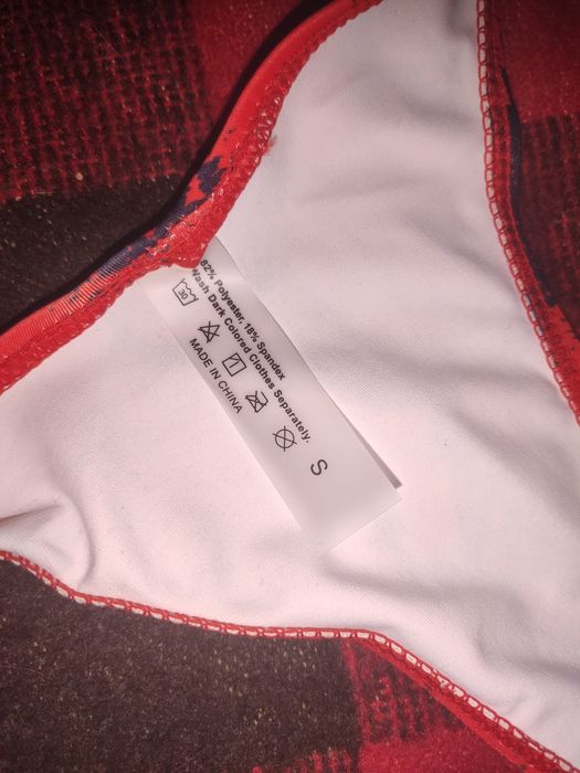 Продам купальник