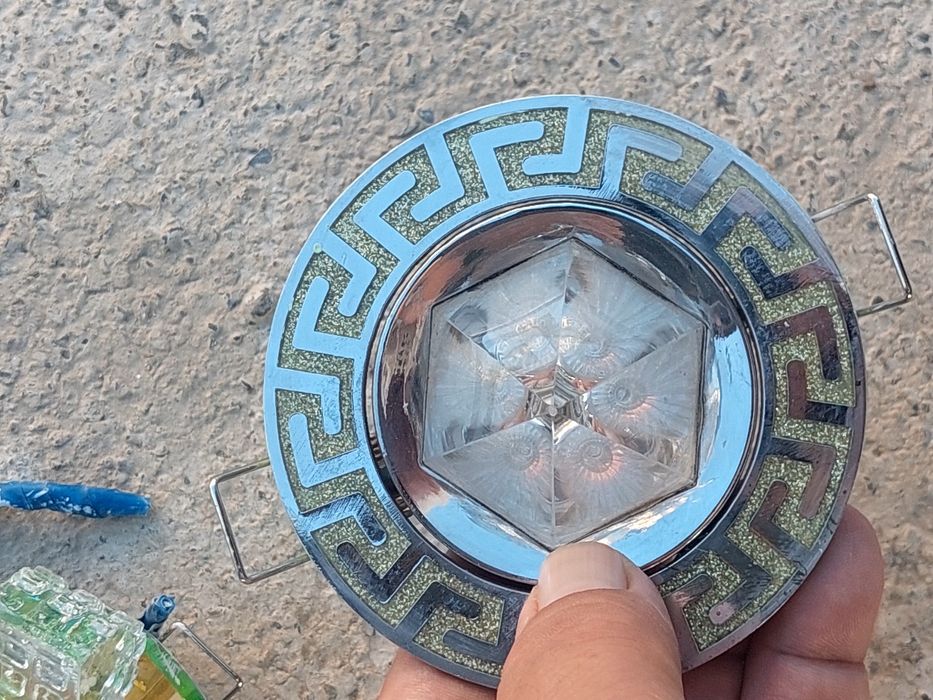 Галогены потолочные декоративные