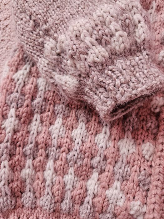 Ръчно плетена жилетка 3/4 годинки