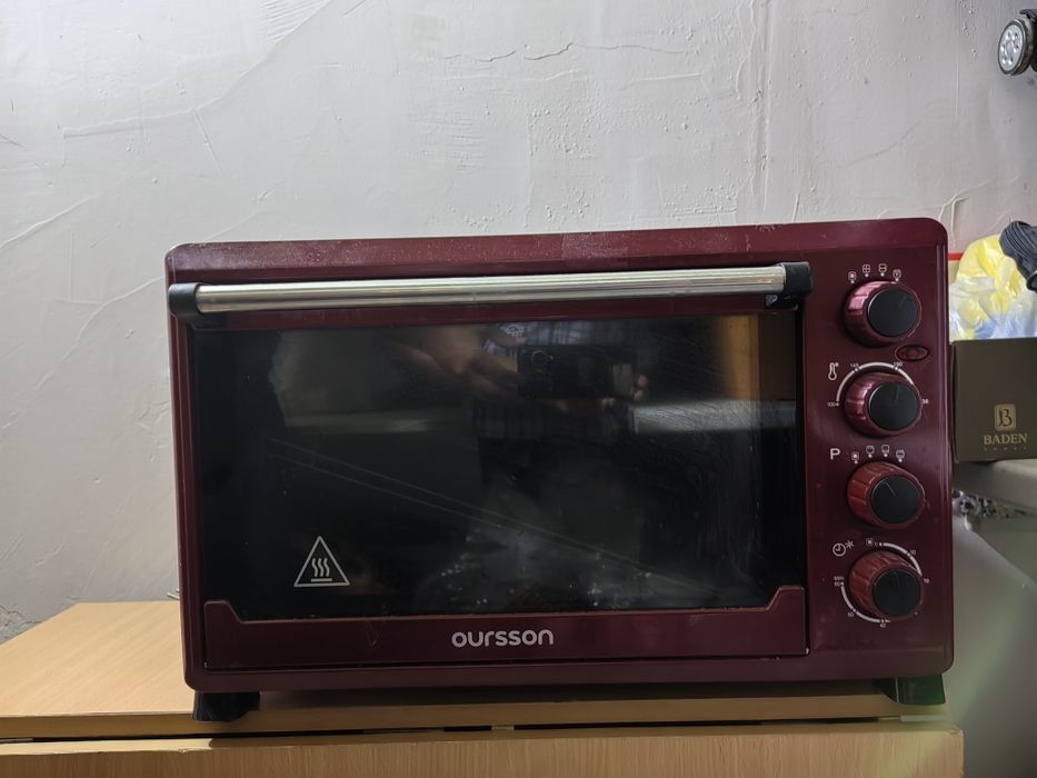 Продам духовку oursson