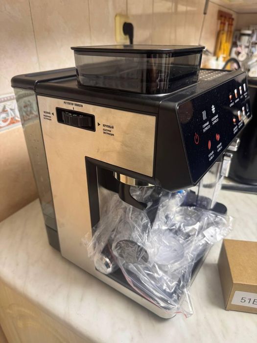 Кофемашина новая