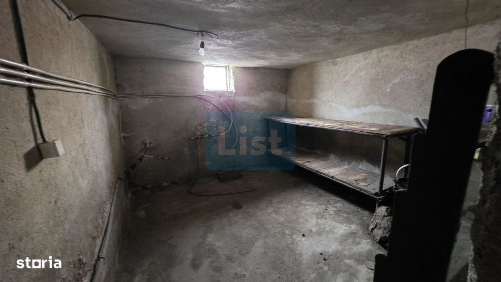 Casa 8 camere + Teren 441 mp, Central